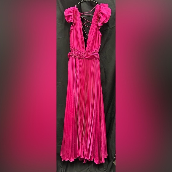 IEENA FOR MAC DUGGAL 26729 NWT
Pleated Ruffled Cap Sleeve Cut Out Lace Up Gown - Picture 4 of 6